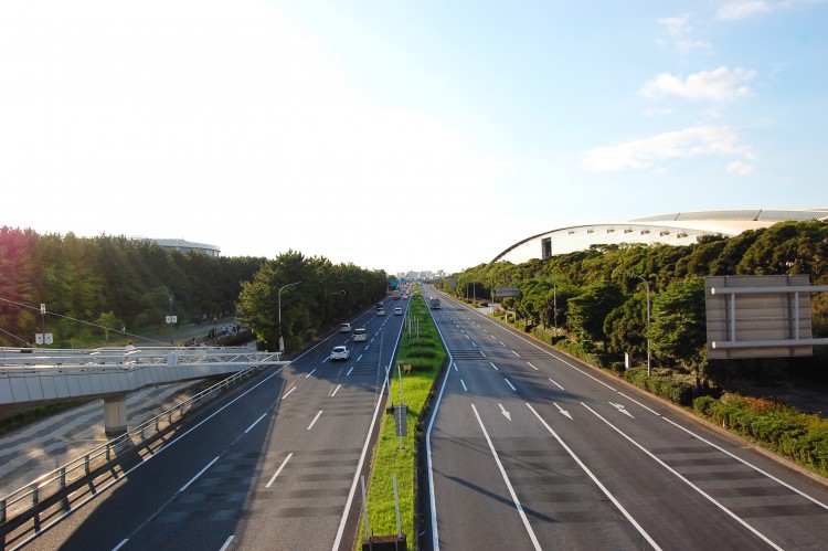 すいている道路 国道 フリー素材ドットコム