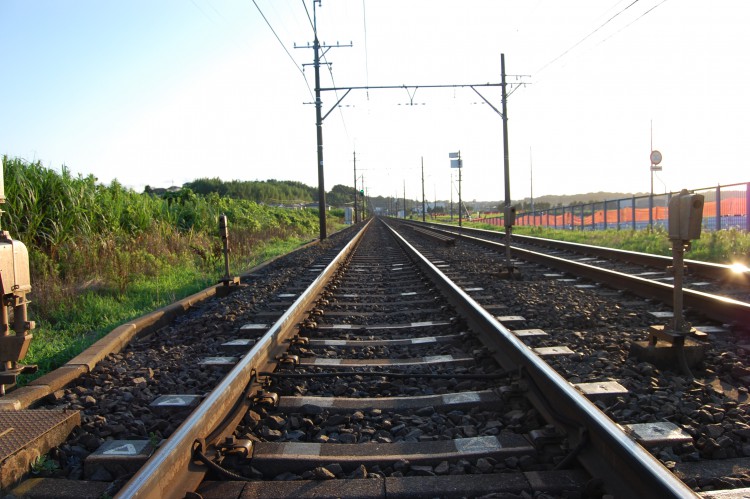 鉄道 まっすぐな線路01 フリー素材ドットコム