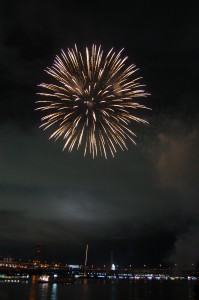 メリーゴーランド 夜の遊園地 01 フリー素材ドットコム