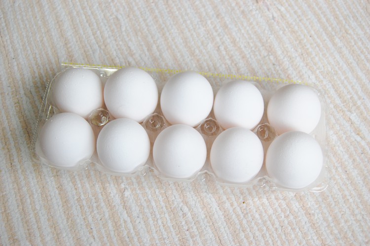パック入りの卵 たまご 01 フリー素材ドットコム