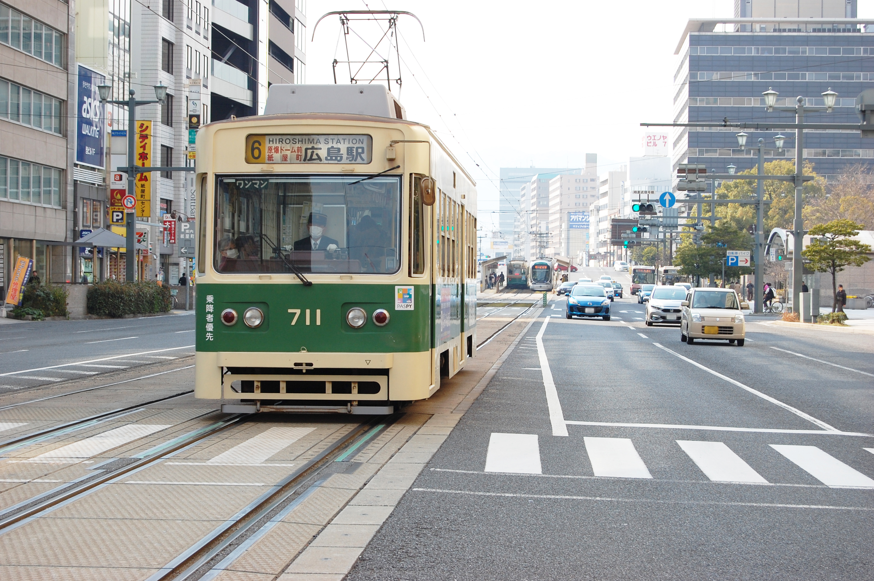 路面電車の写真素材05 フリー素材ドットコム