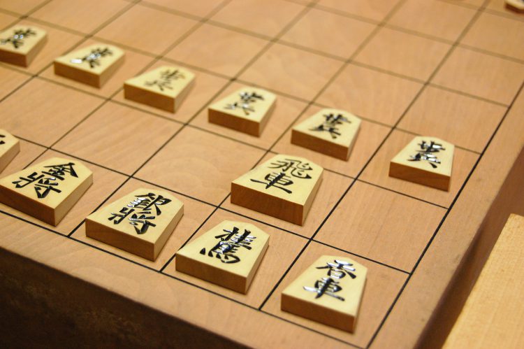 並んだ将棋の駒04 フリー素材ドットコム