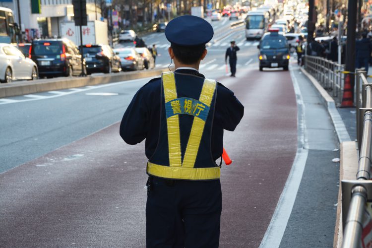 お巡りさん 警察01 フリー素材ドットコム