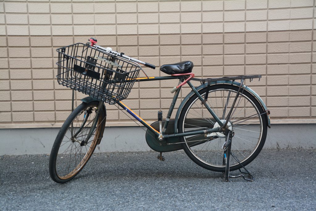 古い自転車01 フリー素材ドットコム