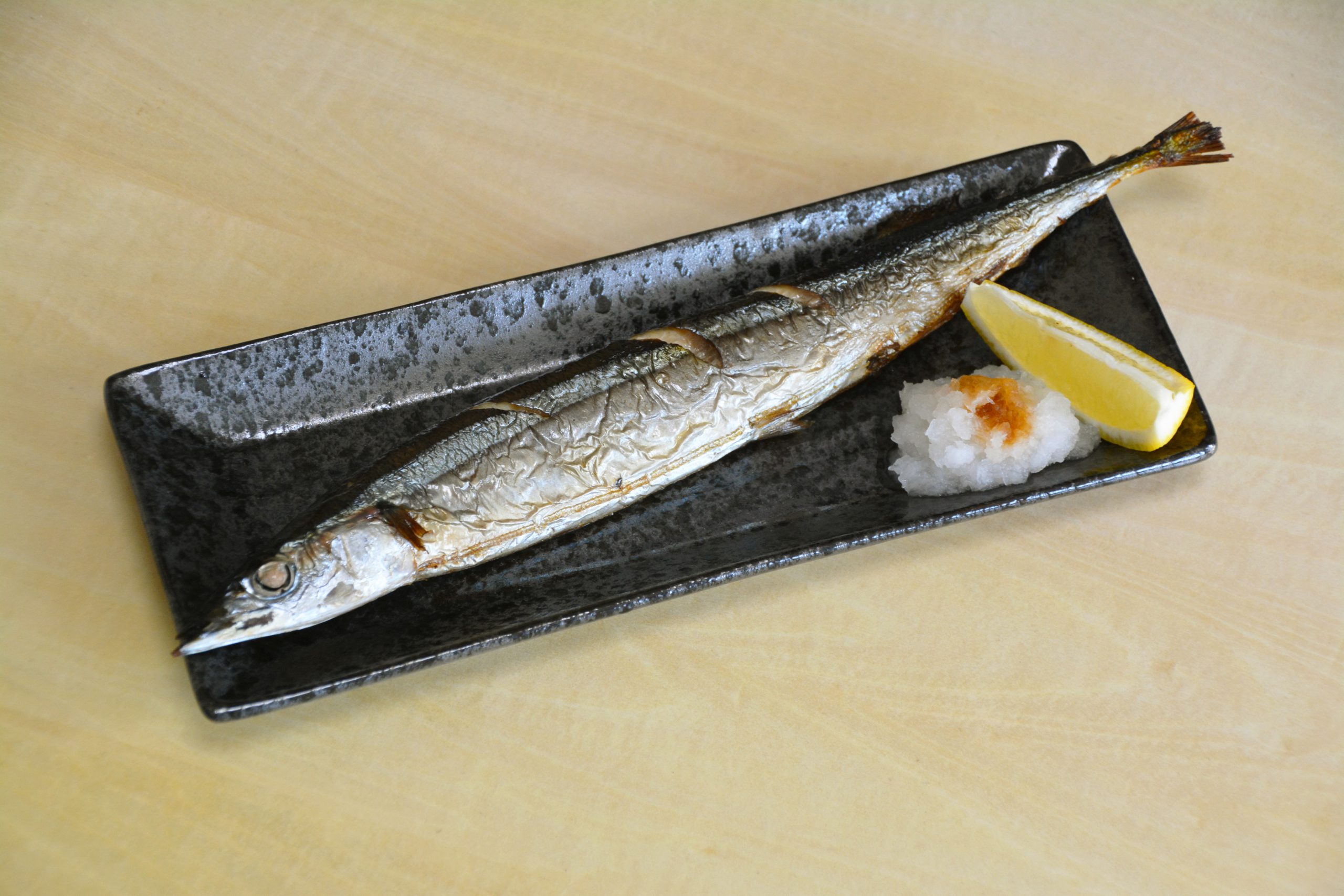 秋刀魚(サンマ)の塩焼き01 | フリー素材ドットコム